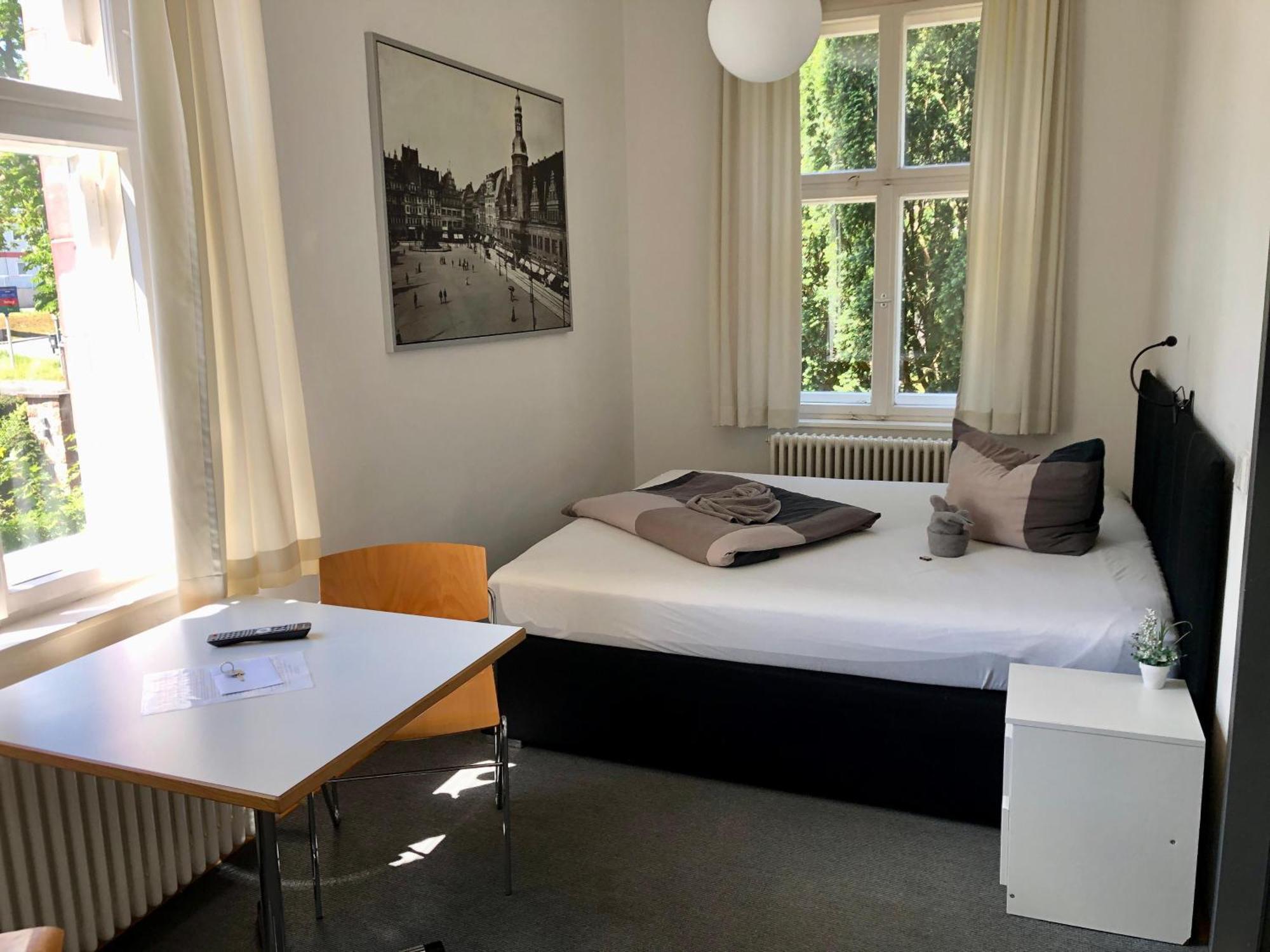 Ferienwohnungen und Apartmenthaus Halle Saale - Villa Mathilda Zimmer foto